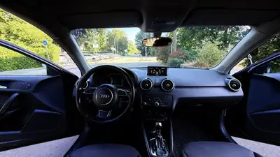 Audi A1 Sportback 1.4 TFSI — Compacte urbaine dynamique, 133'000 km — Miniature 9