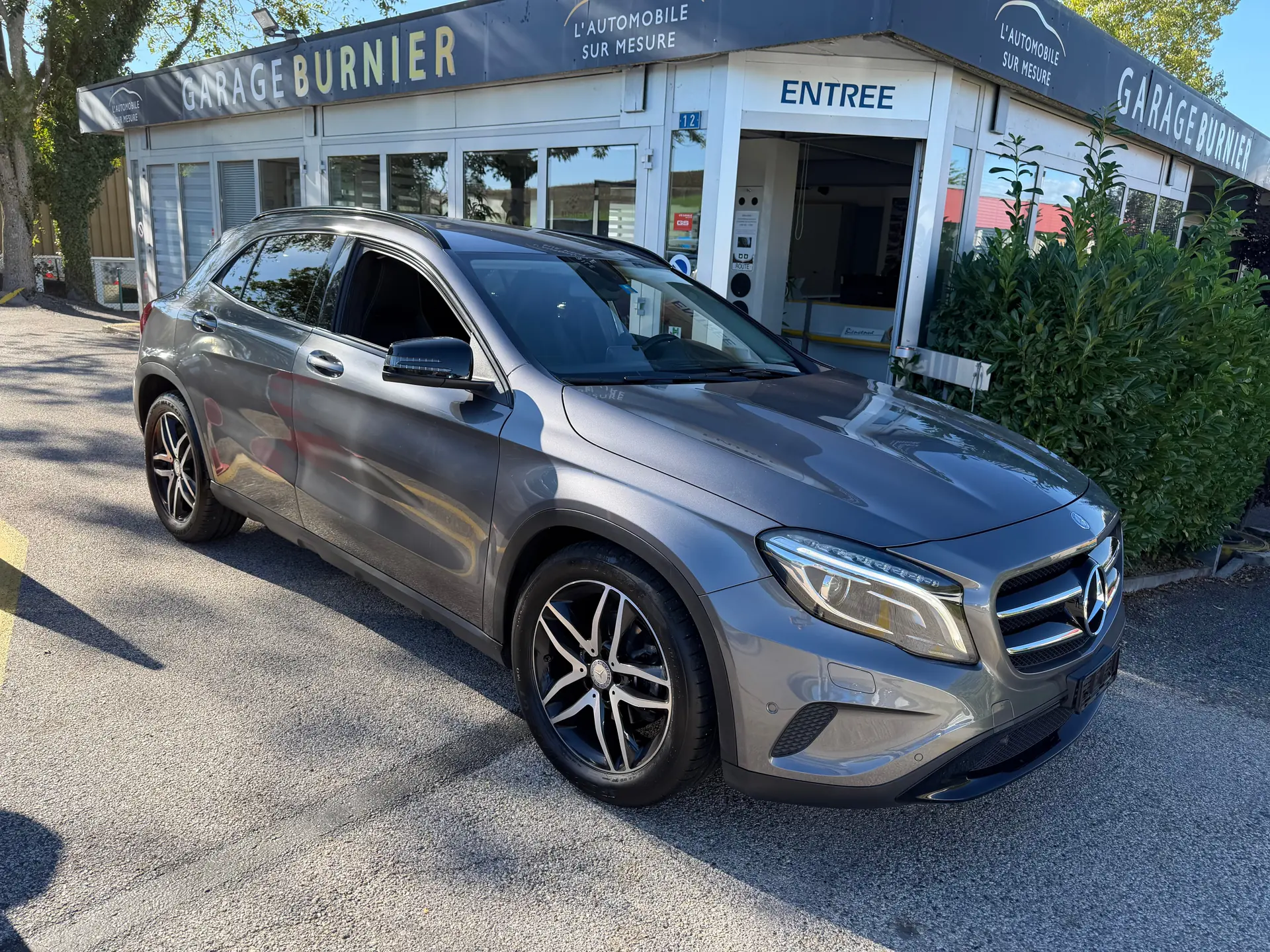 Mercedes-Benz GLA 200 Night Star — SUV urbain compact, moteur efficient et design premium