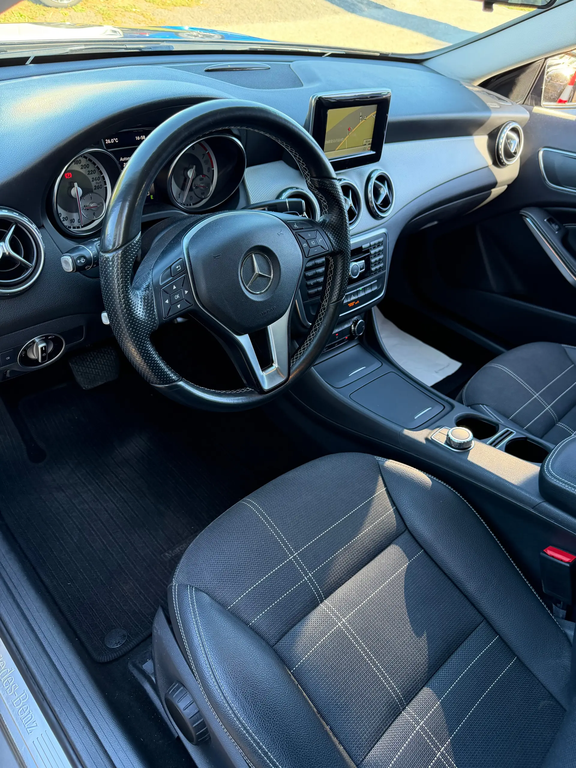 Mercedes-Benz GLA 2015 occasion Denges — 3