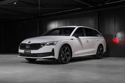 Skoda Octavia Combi 1.5 TSI mHEV — Break hybride mild avec garantie constructeur 5 ans — Innenraum