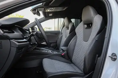 Skoda Octavia Combi 1.5 TSI mHEV — Break hybride mild avec garantie constructeur 5 ans — Miniatur 10