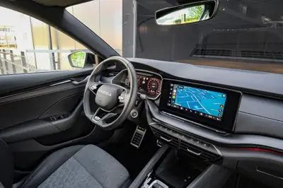 Skoda Octavia Combi 1.5 TSI mHEV — Break hybride mild avec garantie constructeur 5 ans — Miniatur 14
