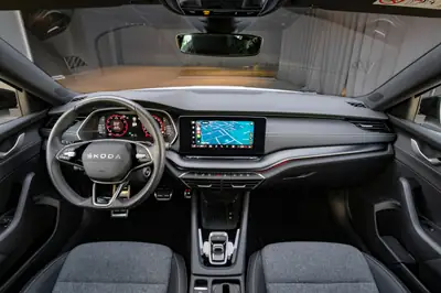 Skoda Octavia Combi 1.5 TSI mHEV — Break hybride mild avec garantie constructeur 5 ans — Miniatur 15