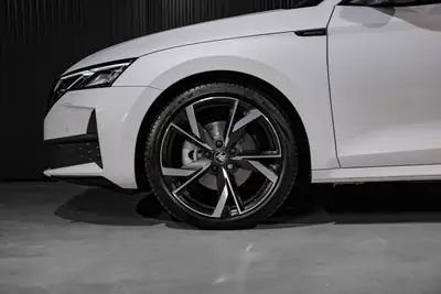 Skoda Octavia Combi 1.5 TSI mHEV — Break hybride mild avec garantie constructeur 5 ans — Miniatur 25