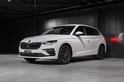 Skoda Scala 1.0 TSI Top Selection DSG — Berline compacte moderne, quasi neuve et garantie 5 ans — interior