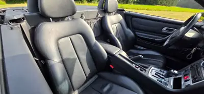 Mercedes-Benz SLK 200 Kompressor — Cabriolet sportif 2002, entretien impeccable — Miniatur 14