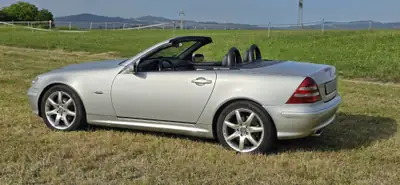 Mercedes-Benz SLK 200 Kompressor — Cabriolet sportif 2002, entretien impeccable — Miniatur 20