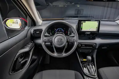 Toyota Yaris 1.5 e-CVT 2026 — Citadine hybride économique, quasi neuve — Thumbnail 16