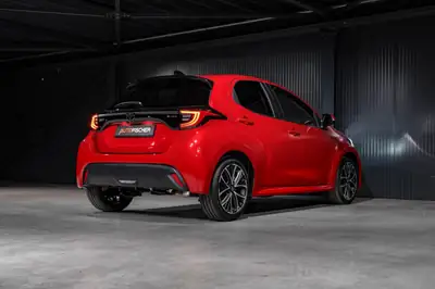 Toyota Yaris 1.5 e-CVT 2026 — Citadine Hybride Économique, Quasi Neuve — Thumbnail 7