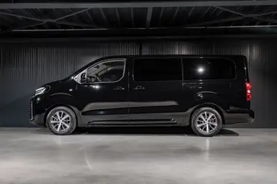 Toyota Proace Verso 2.0 D-4D Long — Minivan 8 places, diesel puissant et familial — Miniatur 9