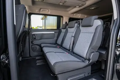 Toyota Proace Verso 2.0 D-4D Long — Minivan 8 places, diesel puissant et familial — Miniatur 12