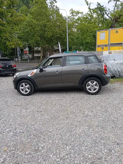 MINI Countryman One FWD — Citadin polyvalent, 115'000 km, essence économique — Miniatur 9