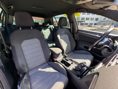 VW Golf 1.4 TSI ACT Lounge R-Line DSG — Compacte sportive automatique, sans sinistre — Miniature 7
