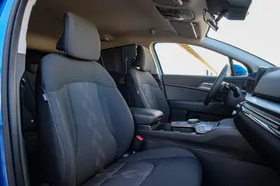Kia Sportage 1.6T-GDi MHEV — SUV compact hybride, garantie 7 ans, très faible kilométrage — Thumbnail 11