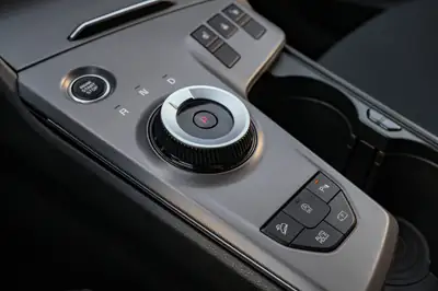 Kia Sportage 1.6T-GDi MHEV — SUV compact hybride, garantie 7 ans, très faible kilométrage — Thumbnail 21