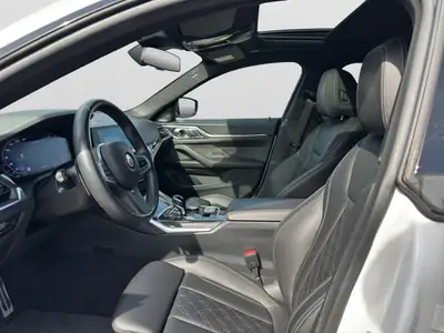 BMW-ALPINA B4 Gran Coupé — Édition spéciale 495 ch xDrive, très peu kilométré — Thumbnail 9