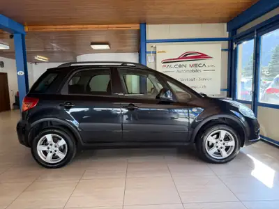 Suzuki SX4 1.6 GL Top 4WD — SUV compact fiable, transmission manuelle, sans sinistre — detail