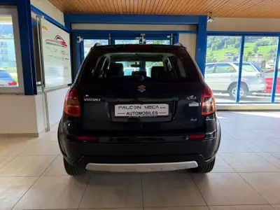 Suzuki SX4 1.6 GL Top 4WD — SUV compact fiable, transmission manuelle, sans sinistre — Thumbnail 9