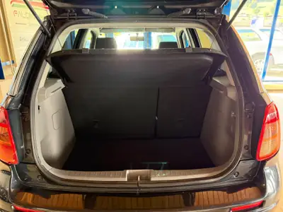 Suzuki SX4 1.6 GL Top 4WD — SUV compact fiable, transmission manuelle, sans sinistre — Thumbnail 12