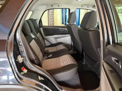 Suzuki SX4 1.6 GL Top 4WD — SUV compact fiable, transmission manuelle, sans sinistre — Thumbnail 20