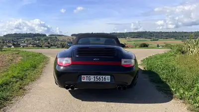 Porsche 911 Carrera 4S Cabriolet — Roadster mythique, moteur 3.8L turbo, 53'000 km seulement — interior