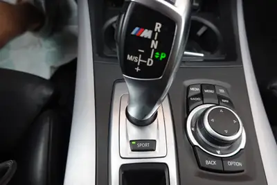 BMW X5 xDrive M50d — SUV premium diesel, Pack M et équipements haut de gamme — Thumbnail 19