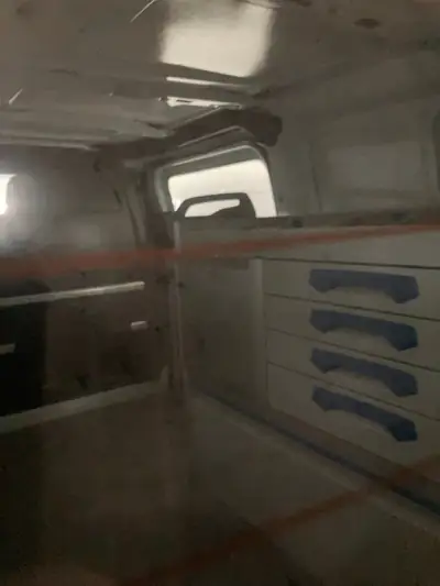 Ford Transit Custom 2.0 TDCi 130 — Utilitaire polyvalent avec aménagement Sortimo, très faible kilométrage — Thumbnail 7