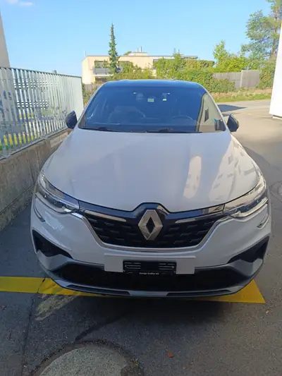 Renault Arkana 1.6 E-Tech R.S. Line — SUV Hybride Compact, Design Sportif — côté