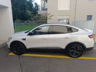 Renault Arkana 1.6 E-Tech R.S. Line — SUV Hybride Compact, Design Sportif — vue extérieure