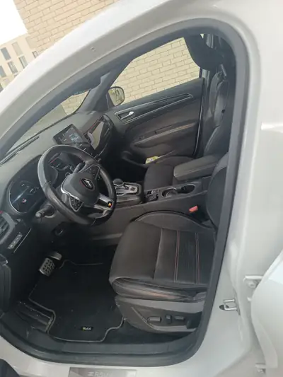 Renault Arkana 1.6 E-Tech R.S. Line — SUV Hybride Compact, Design Sportif — détail