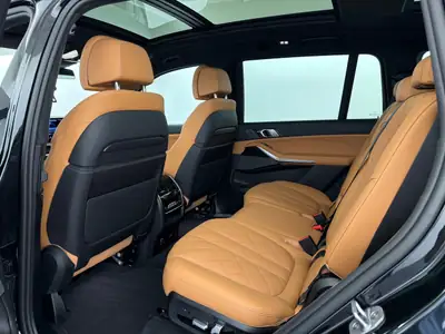 BMW X7 xDrive 48V 40d M Sport 2025 — SUV 7 places, hybride diesel, première main — detail
