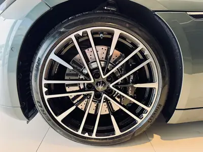 Maserati GranCabrio Modena 2027 — Cabriolet de luxe 490 ch, kilométrage quasi neuf — Miniatura 13
