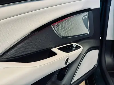 Maserati GranCabrio Modena 2027 — Cabriolet de luxe 490 ch, kilométrage quasi neuf — Miniatura 16