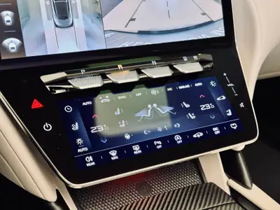 Maserati GranCabrio Modena 2027 — Cabriolet de luxe 490 ch, kilométrage quasi neuf — Miniatura 19