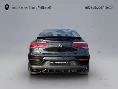 Mercedes-Benz GLC 63 AMG Coupé — Performance brute et élégance sportive — interior