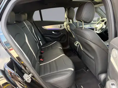 Mercedes-Benz GLC 63 AMG Coupé — Performance brute et élégance sportive — Thumbnail 14