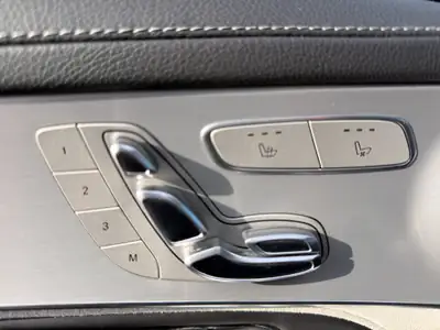 Mercedes-Benz GLC 63 AMG Coupé — Performance brute et élégance sportive — Thumbnail 17