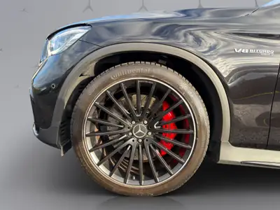 Mercedes-Benz GLC 63 AMG Coupé — Performance brute et élégance sportive — Thumbnail 18
