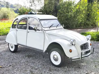 Citroën 2CV Charleston — L'icône française authentique, 84 262 km seulement — rear view