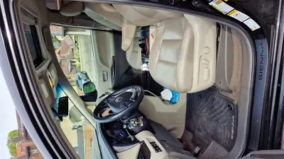Toyota Sienna 3.5 V6 AWD — Monospace 7 places premium, traction intégrale, véhicule suisse — Thumbnail 8