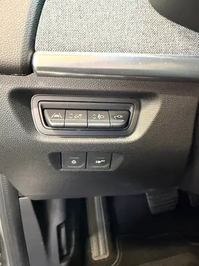 Renault Zoé Intens R135 — Citadine électrique économique, batterie incluse — Thumbnail 15