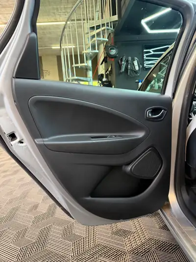 Renault Zoé Intens R135 — Citadine électrique économique, batterie incluse — Thumbnail 16