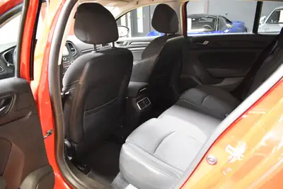 Renault Mégane Grandtour 1.5 dCi — Break familial économe, 66'000 km, révisé complet — Thumbnail 14