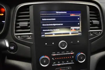 Renault Mégane Grandtour 1.5 dCi — Break familial économe, 66'000 km, révisé complet — Thumbnail 18
