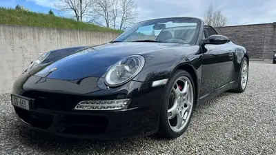 Porsche 911 Carrera 4S Cabrio 3.8 — Roadster mythique, entretien Porsche impeccable — tableau de bord