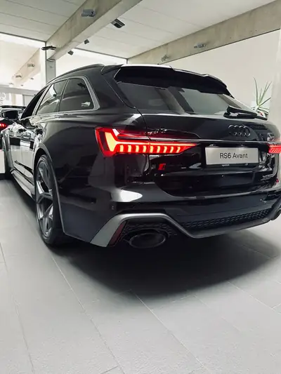 Audi RS6 Avant 4.0 V8 TFSI — Performance extrême, 58'000 km seulement — exterior view