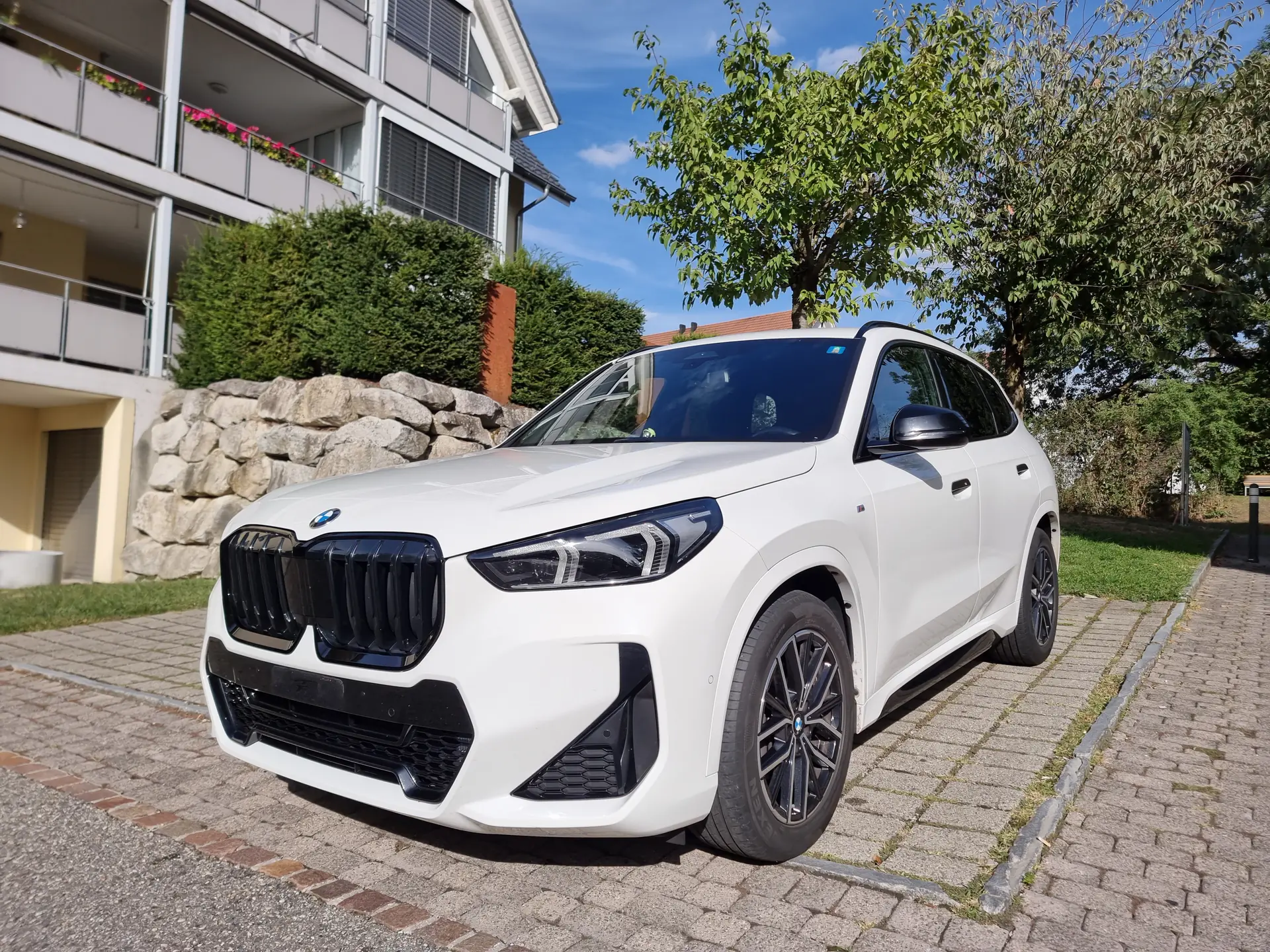 BMW X1 18i sDrive 2022 — Citadin compact et économe, moins de 82 000 km