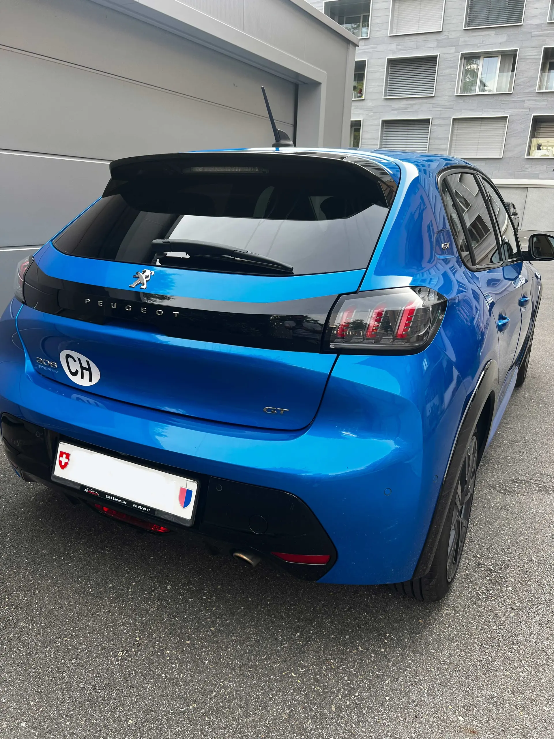 Peugeot 208 GT 1.2 PureTech 100 — Citadine dynamique, sans accident, 86'000 km
