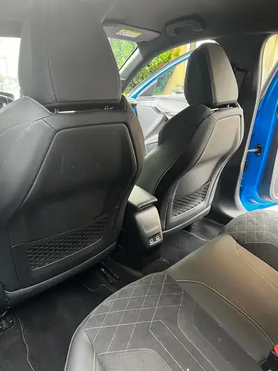 Peugeot 208 GT 1.2 PureTech 100 — Citadine dynamique, sans accident, 86'000 km — detail