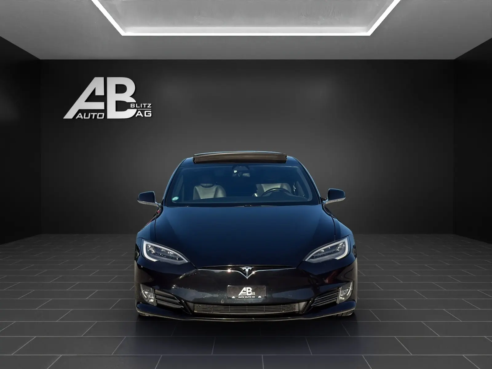 Tesla Model S 100D Performance — Berline électrique haute performance, 772 ch, Full Self-Driving inclus